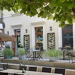 Zum Rayers Cafe-restaurant & Boutique-hotel *