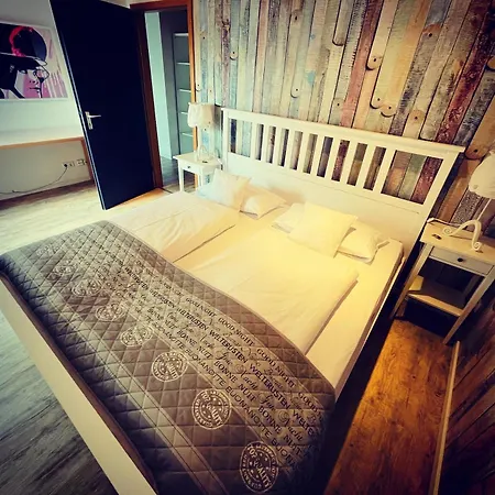 Zum Rayers Cafe-restaurant & Boutique-hotel