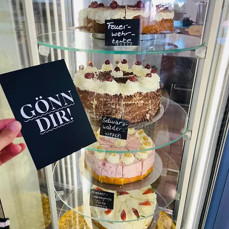 מלון Zum Rayers Cafe-restaurant & Boutique-hotel ווגטסבורג