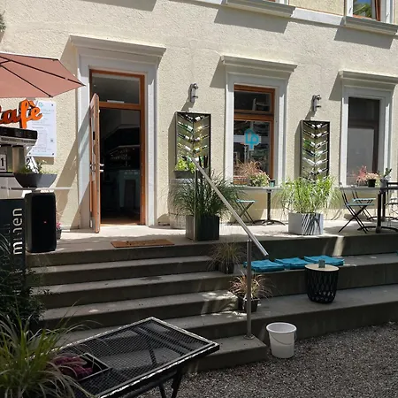 Zum Rayers Cafe-restaurant & Boutique-hotel מלון ווגטסבורג