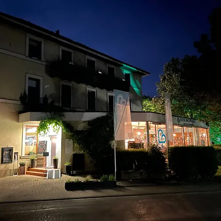 Zum Rayers Cafe-restaurant & Boutique-hotel מלון