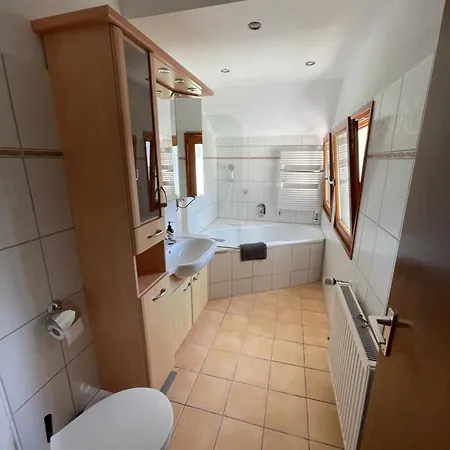 מלון Zum Rayers Cafe-restaurant & Boutique-hotel *