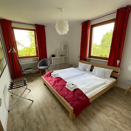 Zum Rayers Cafe-restaurant & Boutique-hotel Szálloda Vogtsburg