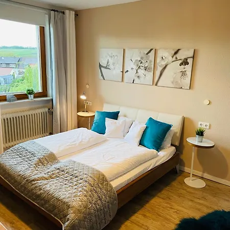 מלון Zum Rayers Cafe-restaurant & Boutique-hotel