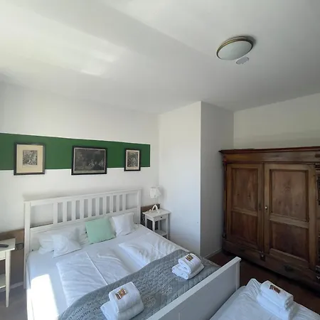 Zum Rayers Cafe-restaurant & Boutique-hotel Szálloda Vogtsburg