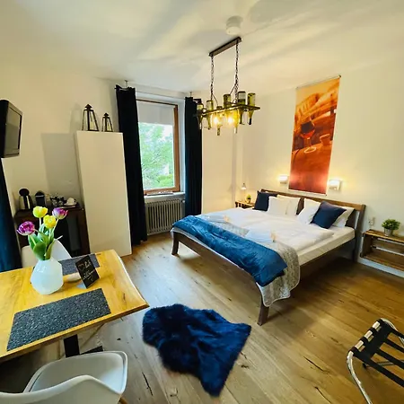 Zum Rayers Cafe-restaurant & Boutique-hotel * ווגטסבורג