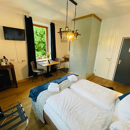 Zum Rayers Cafe-restaurant & Boutique-hotel *